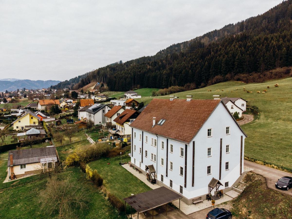Sofia Apartment & Zimmer Sillweg Naehe Rebull Ring Fohnsdorf Dış mekan fotoğraf